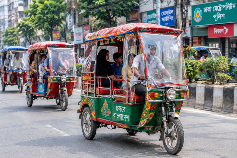 রিকশায় বাধ্যতামূলক নিবন্ধন,লাগছে GPS!