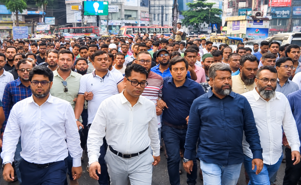 ‘শেখ শেখ করিস না, শেখের বেটি আসবে না’—যুবদল নেতাকর্মীদের স্লোগান