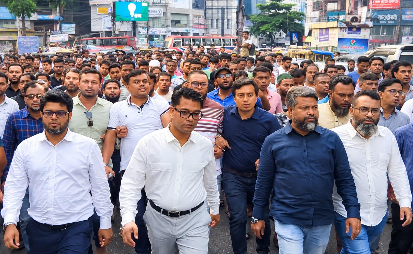 ‘শেখ শেখ করিস না, শেখের বেটি আসবে না’—যুবদল নেতাকর্মীদের স্লোগান
