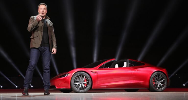 Tesla Roadster রকেট প্রযুক্তির গতির নতুন সুপারকার
