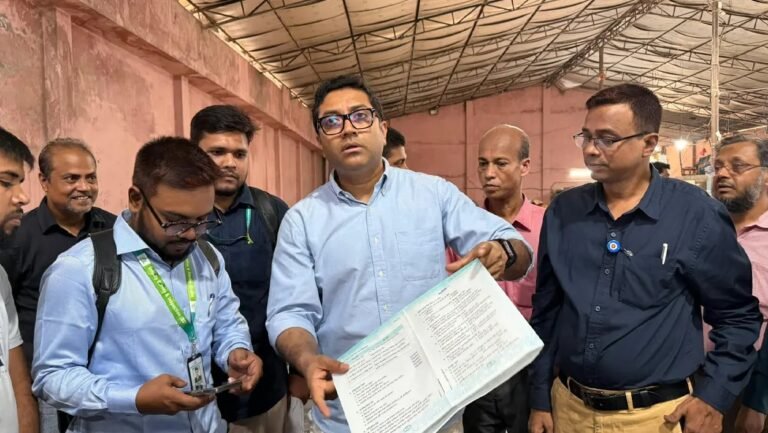 পাঠ্যবই বই ছাপায় অসংগতি,পরিদর্শনে প্রতিমন্ত্রী ববি হাজ্জাজ